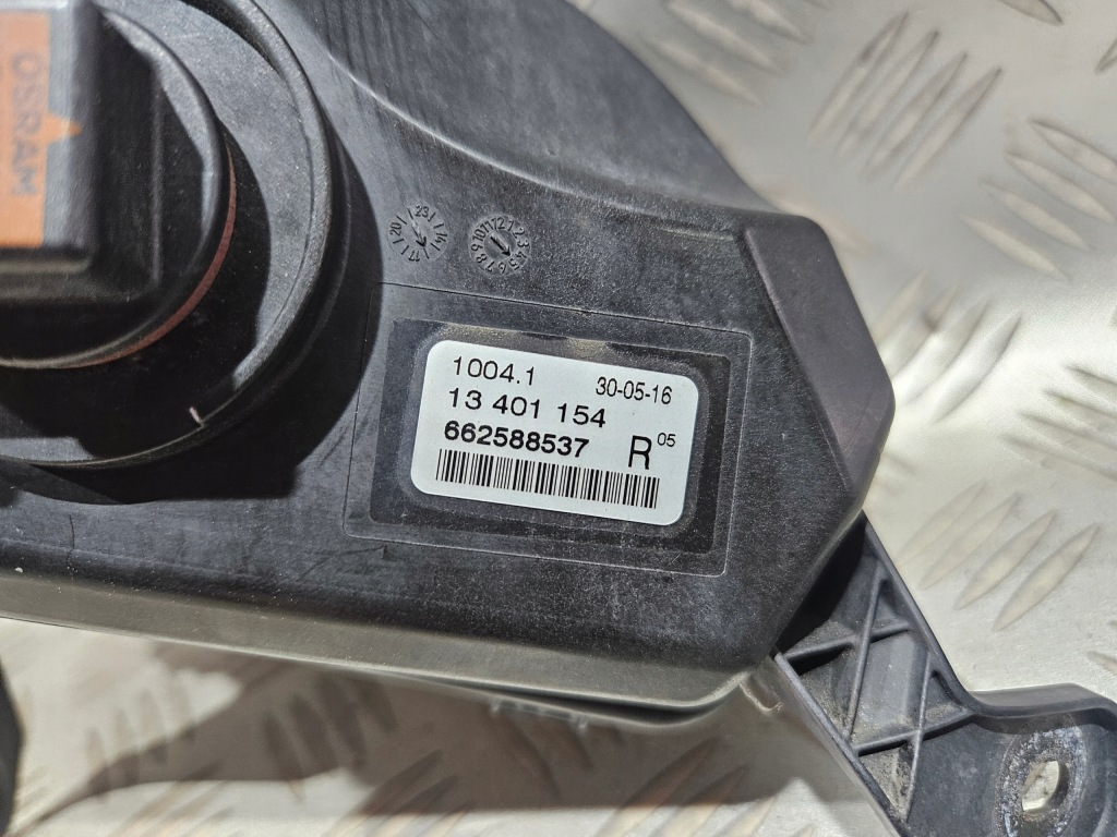 Правая  противотуманная фара решётка бампера opel astra k с Разборки