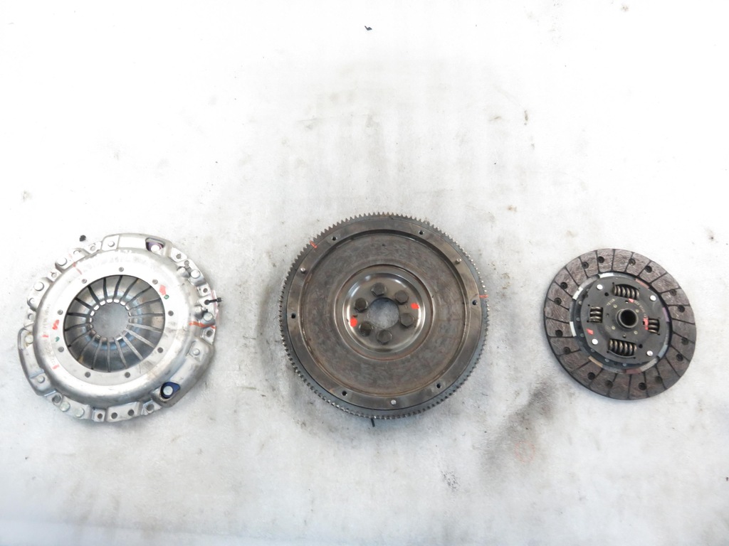 фото №10, Колесо маховик vw bora 122022510 322028510 068105271f