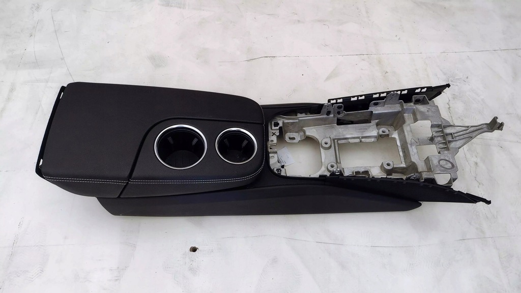 фото №11, Porsche panamera 971 сиденья сиденье обивка туннель