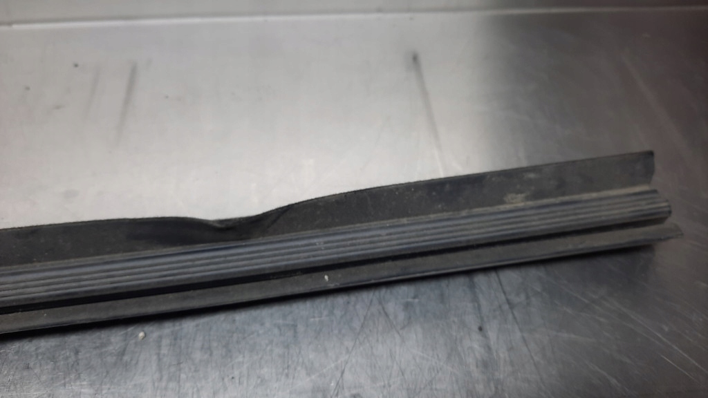 фото №7, Молдинг скло двері внутрішня лівий перед volvo s80 ii v70 iii xc70 ii