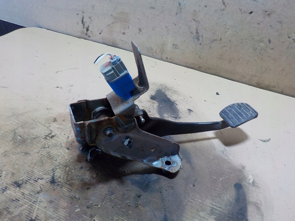 фото №5, Педаль сцепления lodgy 12r.