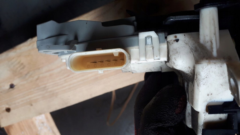 фото №7, Audi оригінальний номер 8k0839016d замок двері