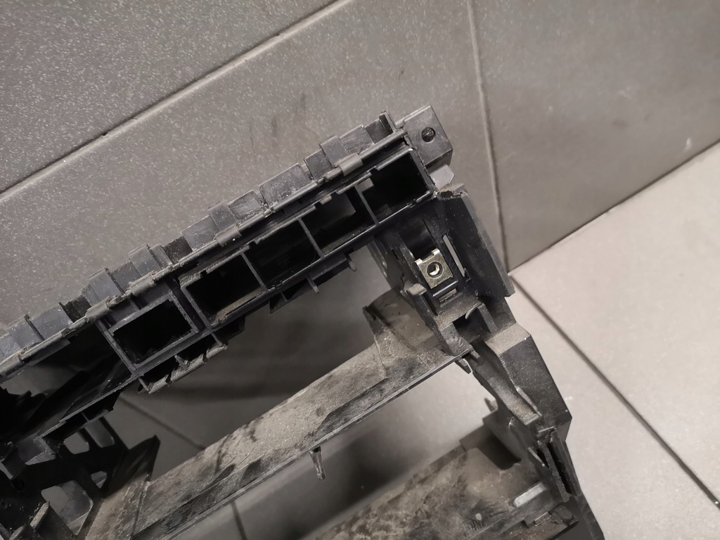 фото №3, Рамка радио корзина audi a4 b6 8e0858005e