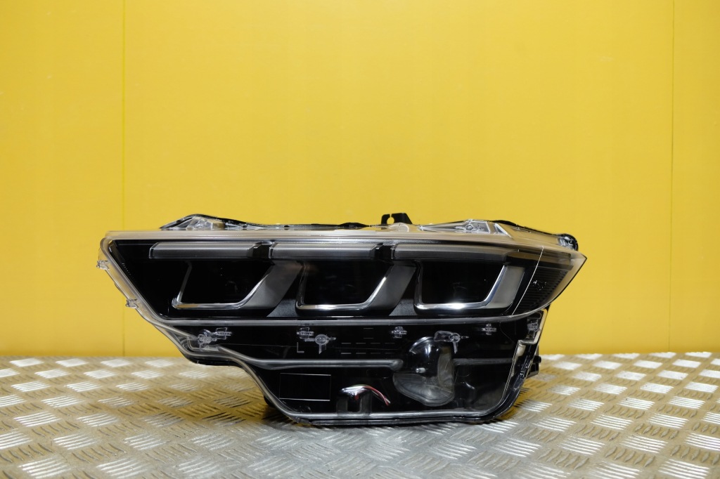 Купить Ford mustang s650 2023 2024- фара фара full led левая серебристая америка