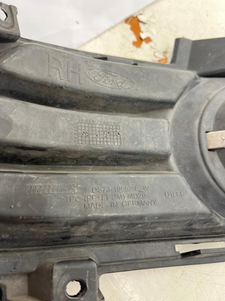 Хром решётка w бампер перед правая ford mondeo mk5 с Разборки