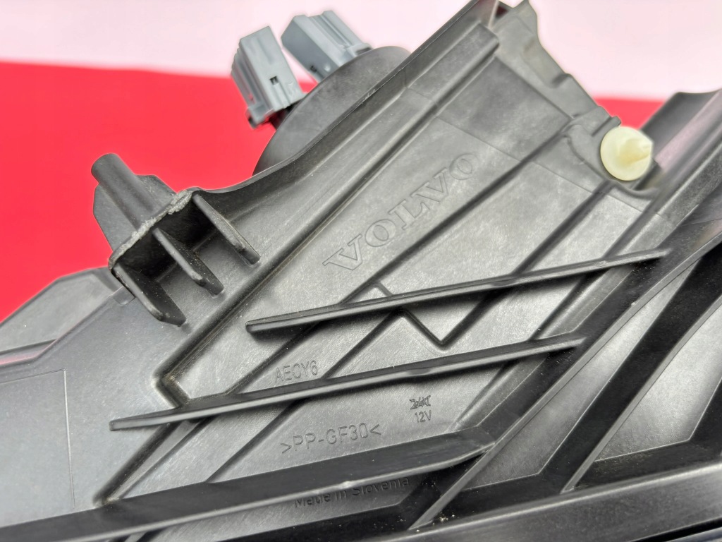Volvo s60 v60 17-22 рік ліва фара перед full led mid 32365339 a883 в Україні