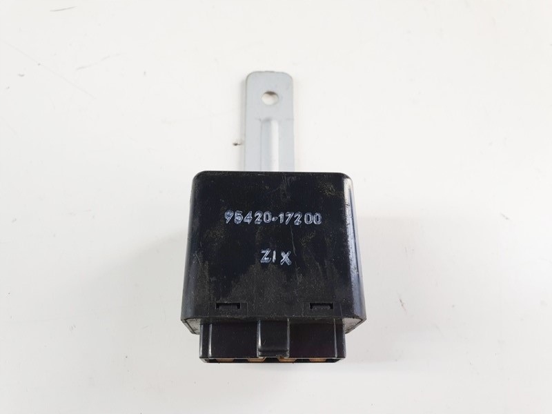 фото №1, Hyundai matrix 05r реле модуль 1.6