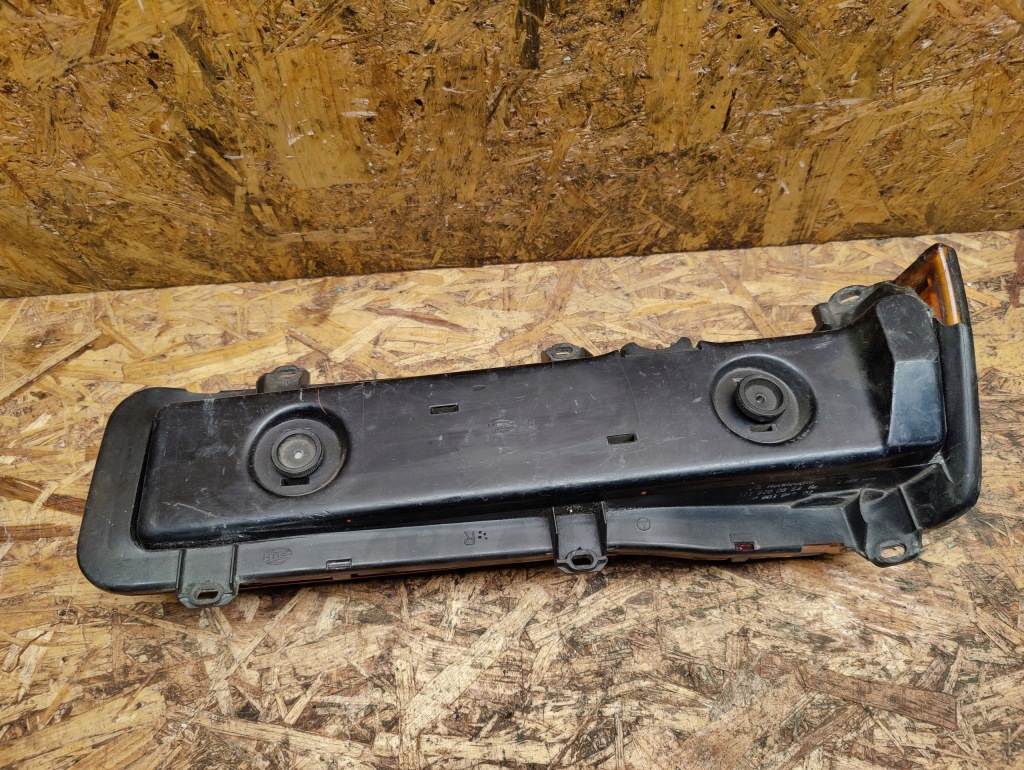 Лампа правая задний  mercedes w123 1238204964 r Недорого