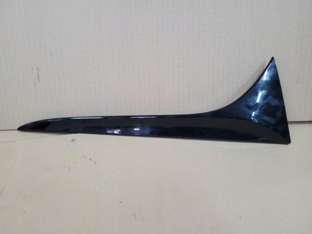 фото №1, Skoda kodiaq молдинг крышки задняя правая 565827932