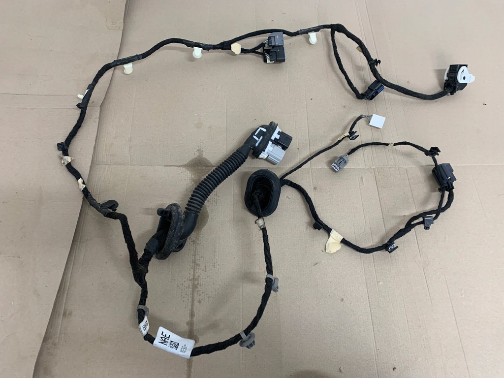 фото №1, Ford mustang mach-e rwd 75.7kwh жгут электропроводка дверь левый задняя оригинал