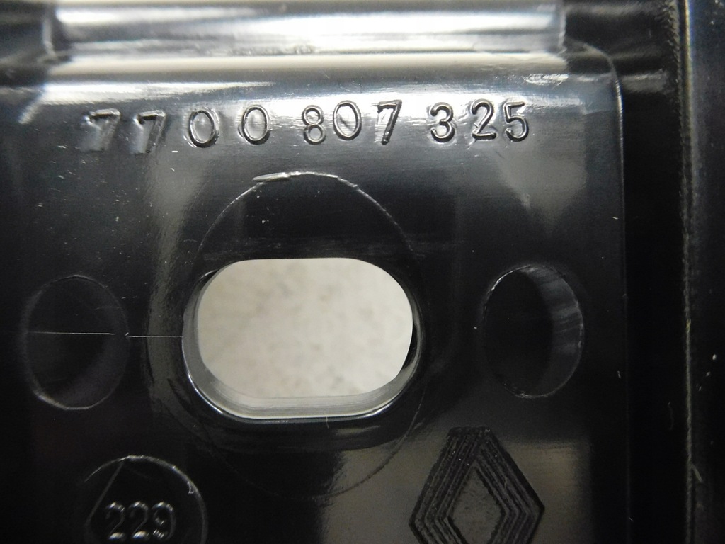 фото №6, Направляющая крепление. бампера renault express 7700807325