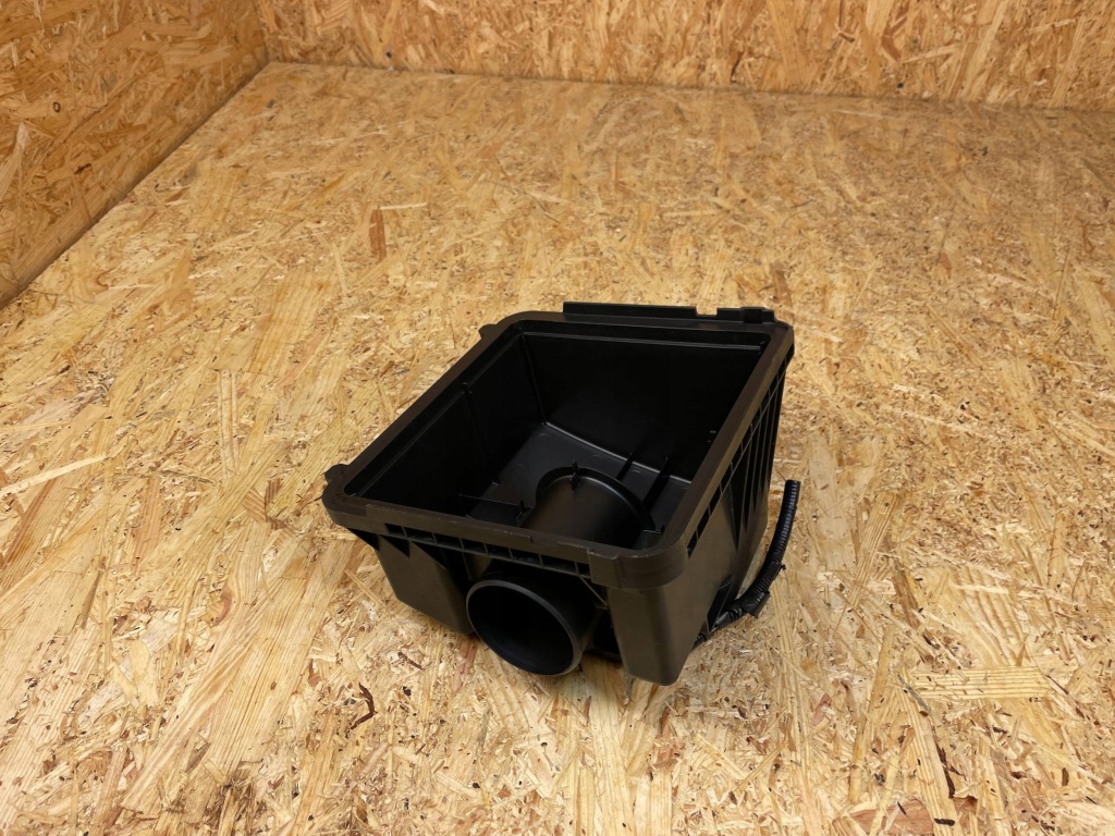 Корпус фільтра повітря витратомір mazda cx-3 cx3 ps1x-133ax 2015- в Україні