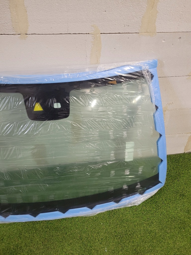 фото №4, Стекло лобовое mercedes w205 a205 a2056709000 nowa