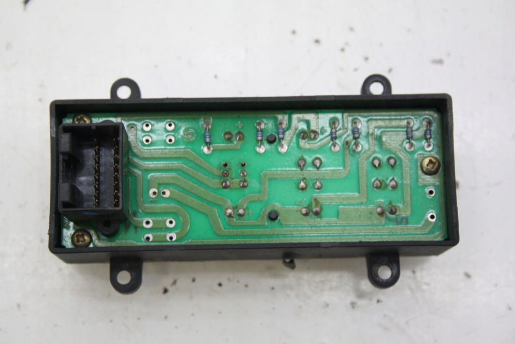 фото №3, Переключатель крышка топлива asr str alfa romeo 166 156019262