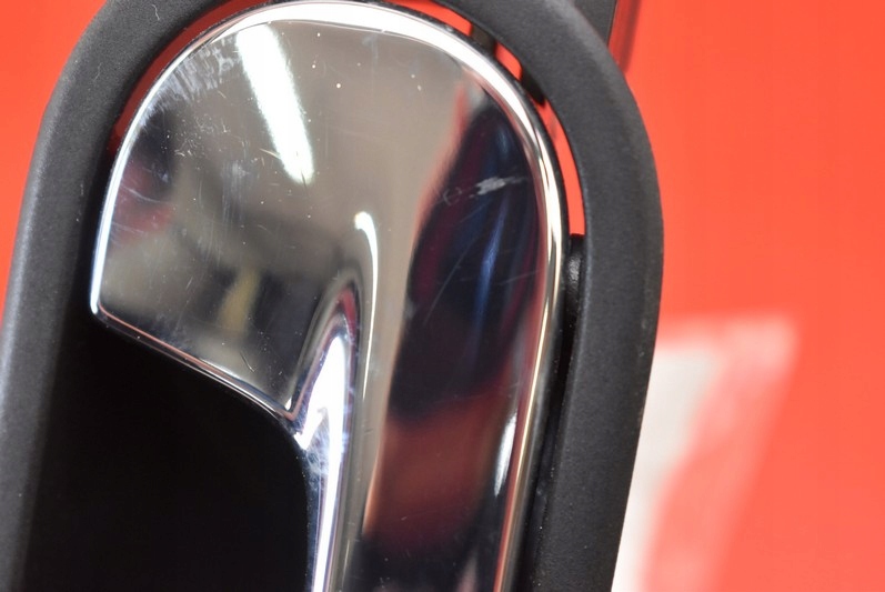 фото №10, Ручка внутренняя правая перед vw golf 5 v plus 05r