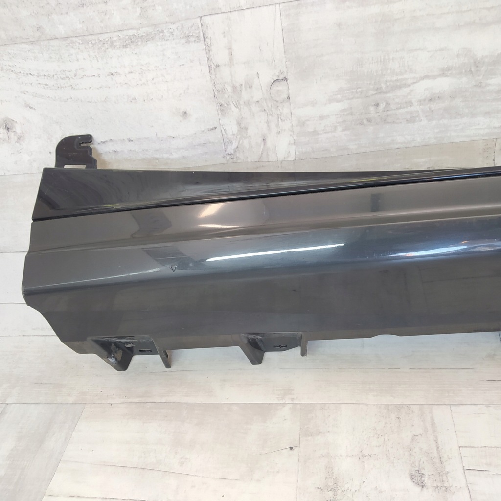 фото №11, Bmw x6 g06 m-pakiet молдинг порог накладка правая 51778069996