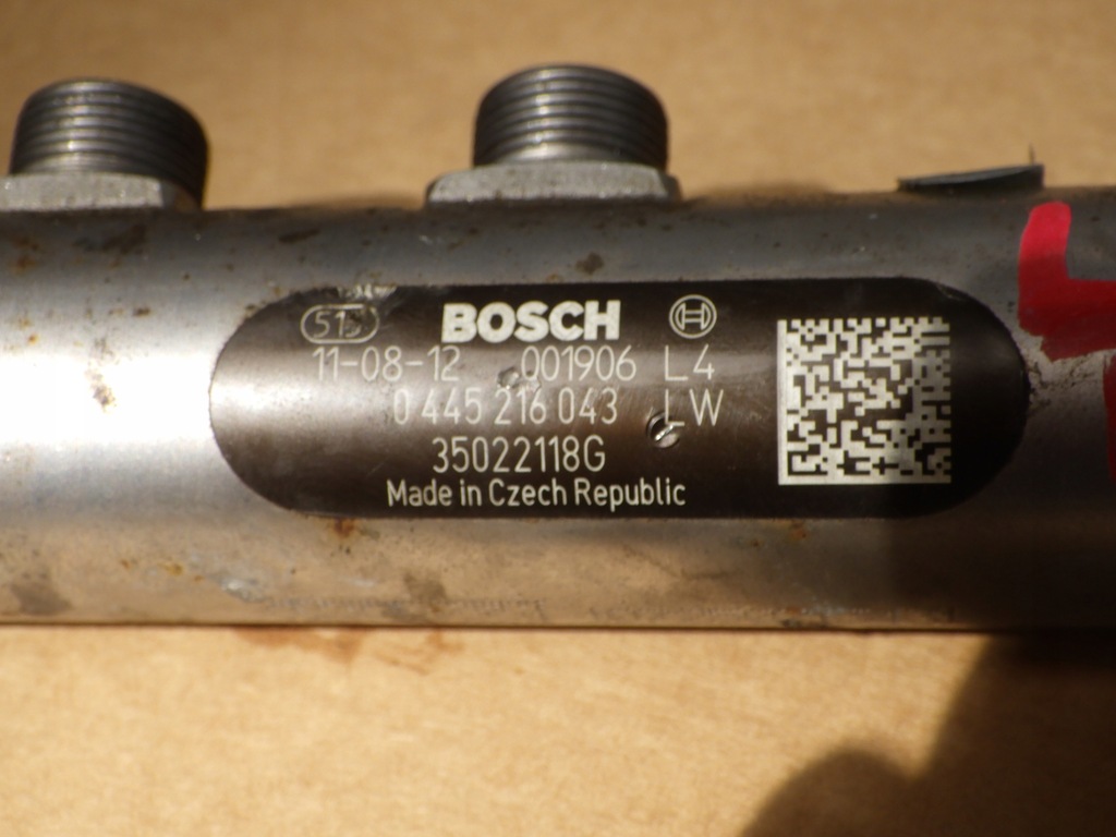 фото №6, Молдинг упорскування chrysler 300c ii lancia thema