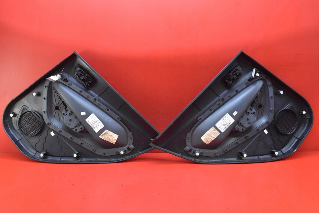 фото №13, Обшивка обшивки дверь eu ford fiesta mk7 5d 08-13