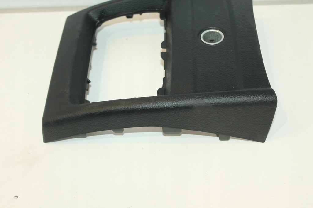 фото №5, Bmw f30 f31 панель рамка решітка обдув 9218909 прикурювач