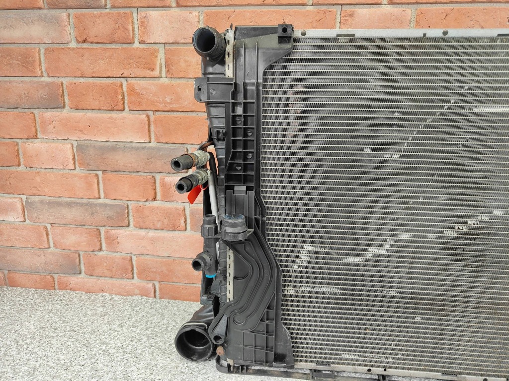 Bmw x5 e53 рестайлинг  радиатор воды автоматическая коробка передач комплект радиатор m57 3.0d 7787931 Недорого