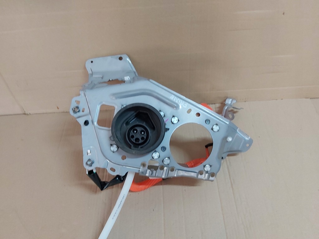 фото №1, Toyota prius iv роз'єм заряджання prime plug in