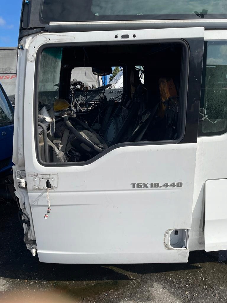 фото №2, Чверть кабіни man tgx