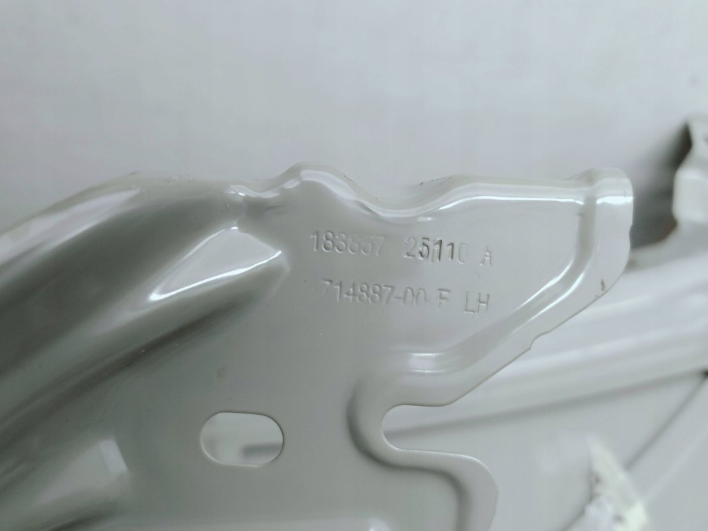 Tesla model 3 m3 рестайлинг  highland 23- крыло левый перед передний 1714887-00-f Киев