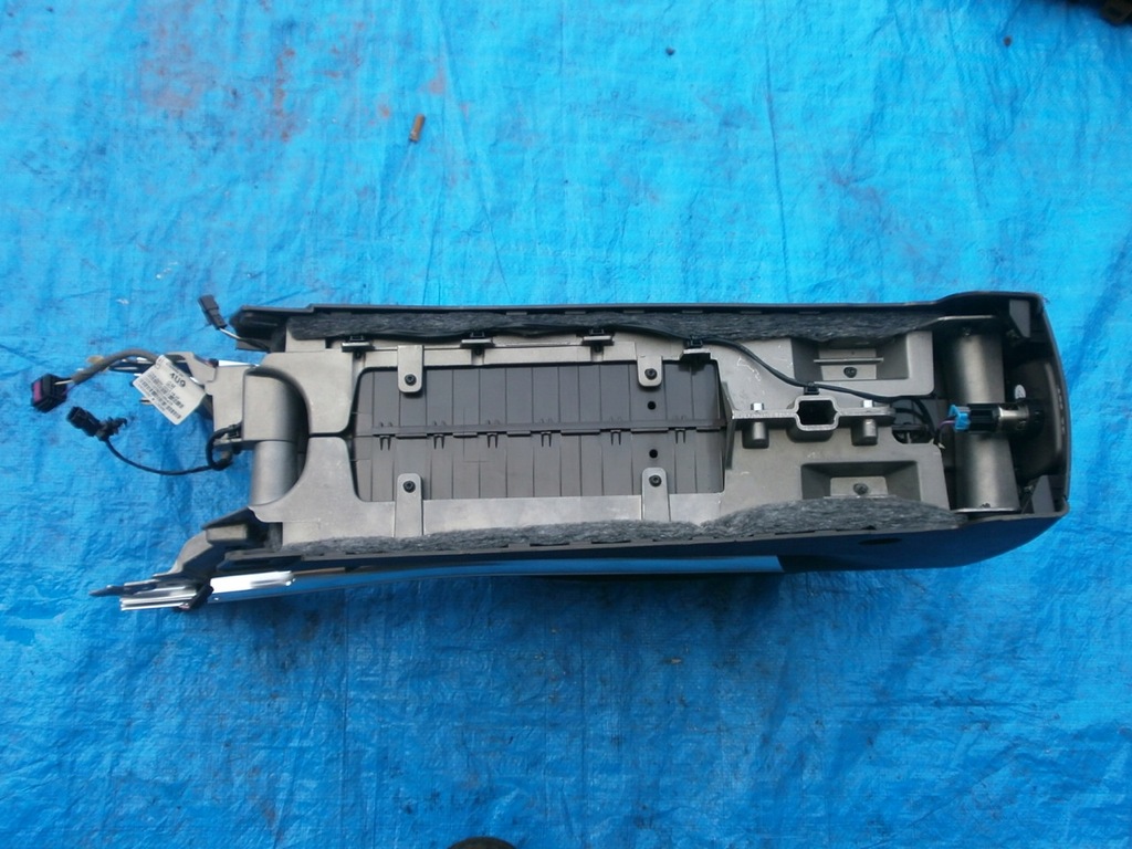 фото №9, Opel-części zafira c подлокотник бардачок туннель