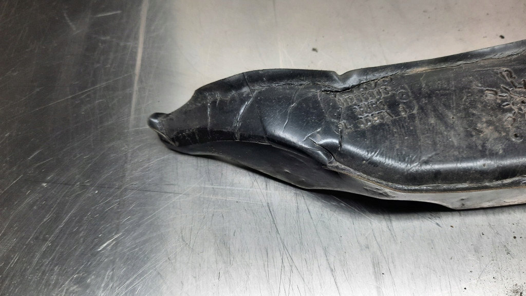 фото №8, Volvo шумоізоляція крила правий перед 31265385 s60 ii v60