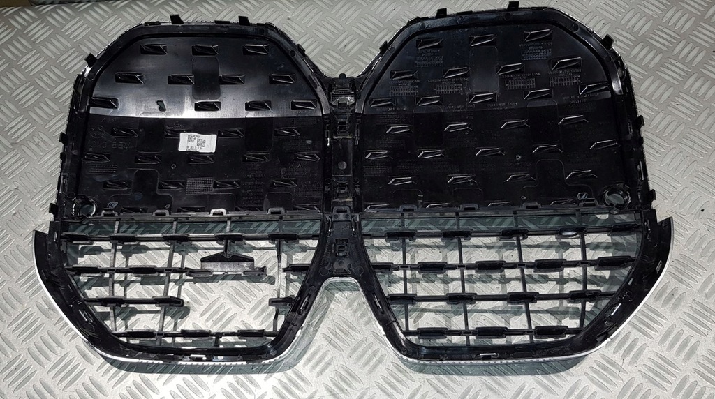 фото №14, Bmw i4 g26 m-pakiet gran coupe решётка радиатора бампера решётки радиатора решётка радиатора камера 9850177