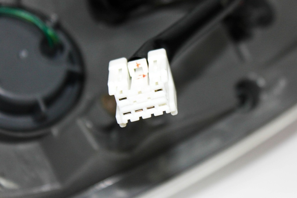 фото №9, Лампа левая задняя nissan leaf ze0 265559rb0a electric 80kw 2015