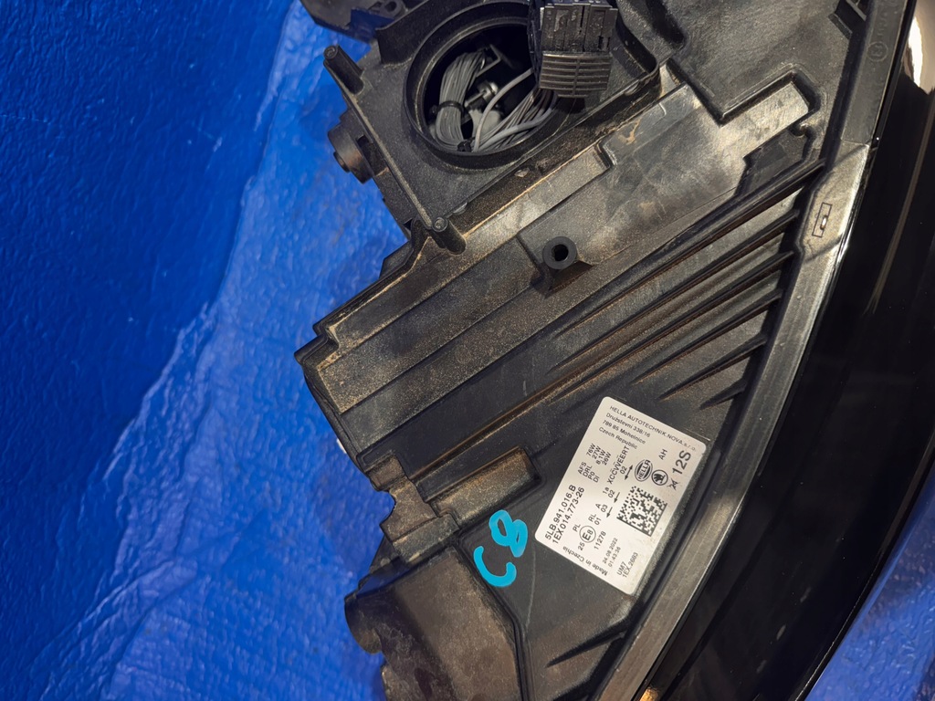 фото №8, Лампа правая full led skoda enyaq 5lb941016b