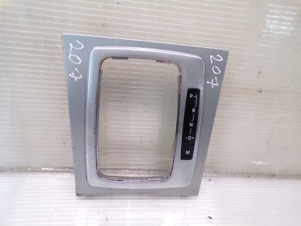 фото №1, Рамка dekor домкрата mercedes w207