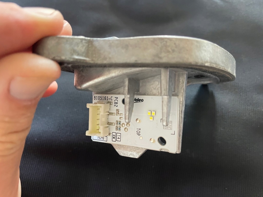 Купить Модуль йожик  левый full led bmw f40