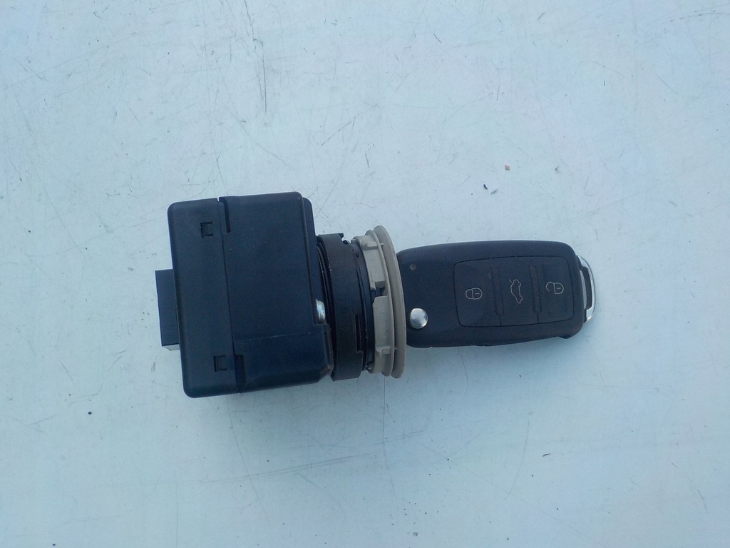 фото №1, Audi a8 s8 d3 lift замок зажигания + ключ 3d0905865h