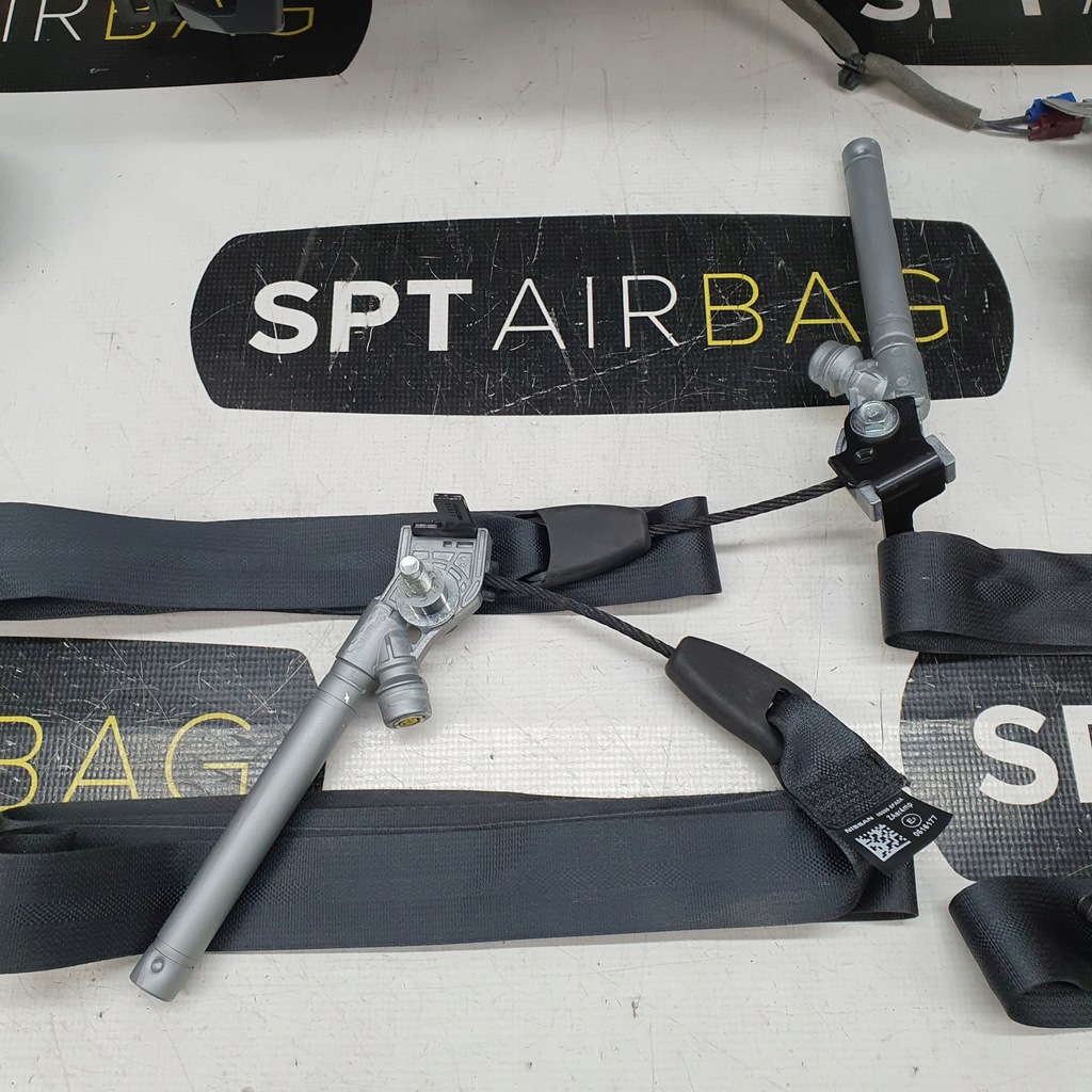 фото №7, Juke f16 приборная панель консоль подушки безопасности ремни подушка безопасности