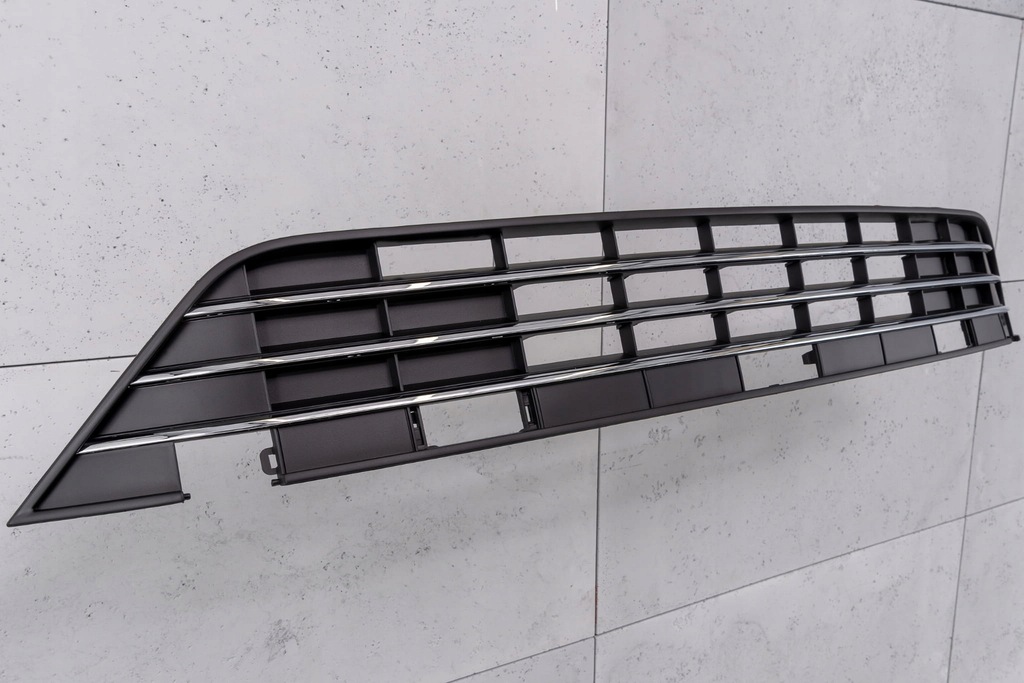 фото №9, Vw touareg ii 7p 2014-2018 po lift решітка передній бампера 7p6853671h