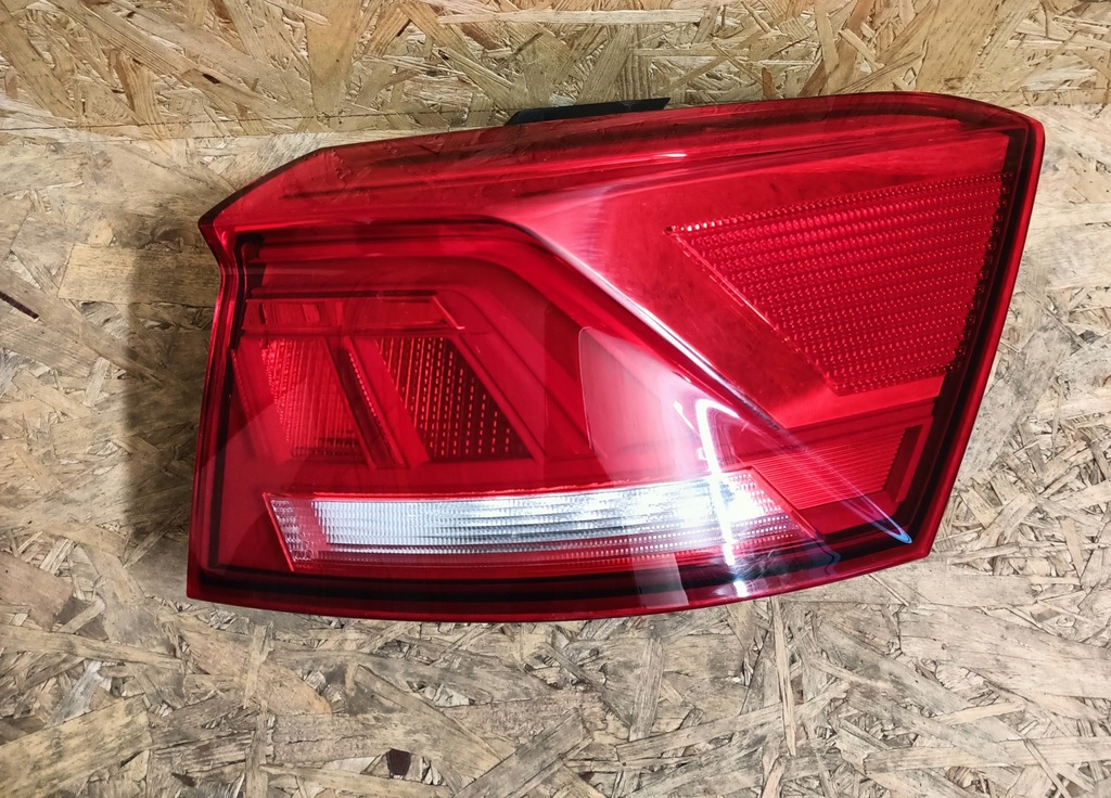 фото №5, Vw t-roc лампа задняя задняя правая led