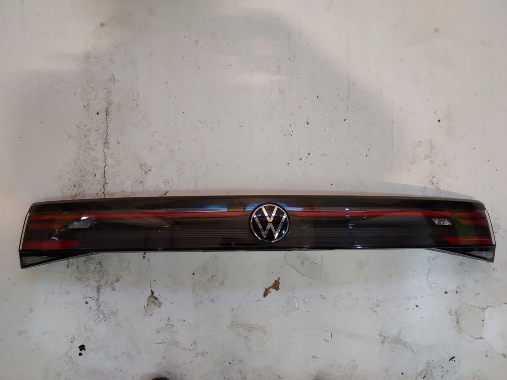 фото №1, Лампа накладка vw taigo 2g7 led задняя