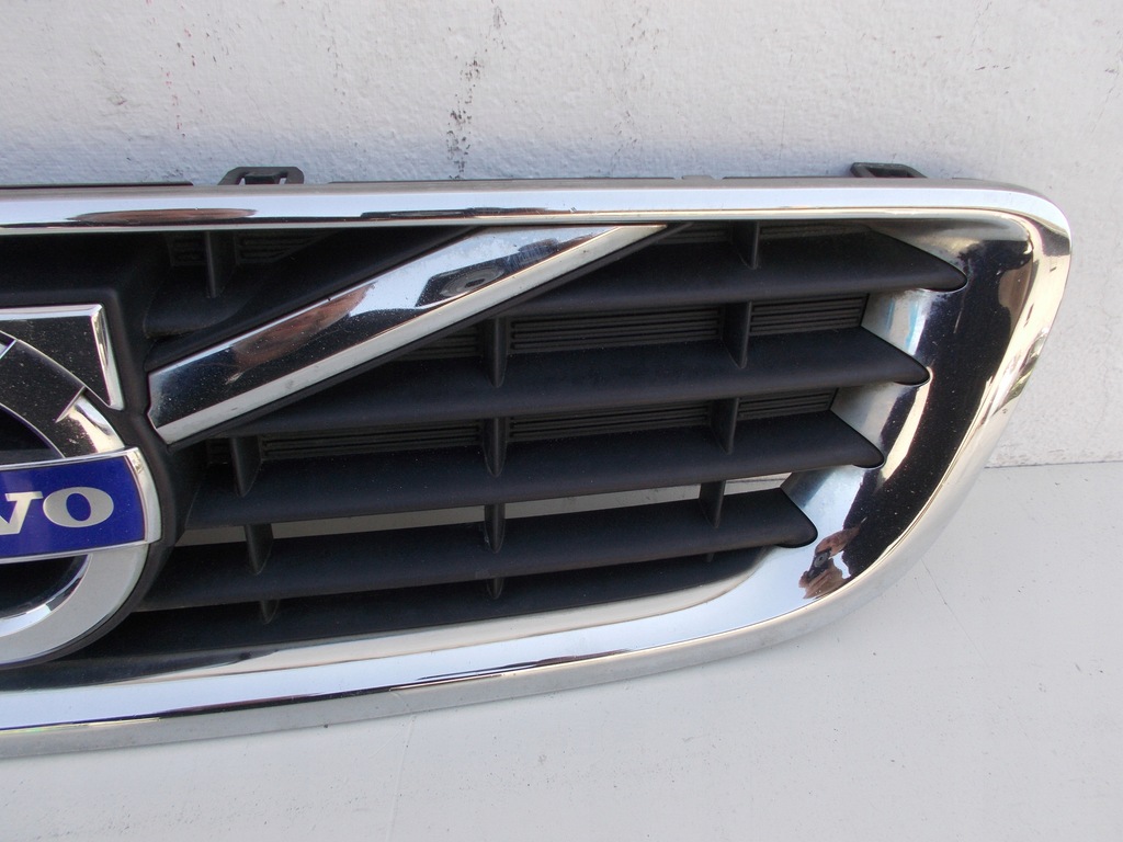 фото №8, Volvo v50 s40 ii lift 2007 -2012 решітка радіатора решітка радіатора значок