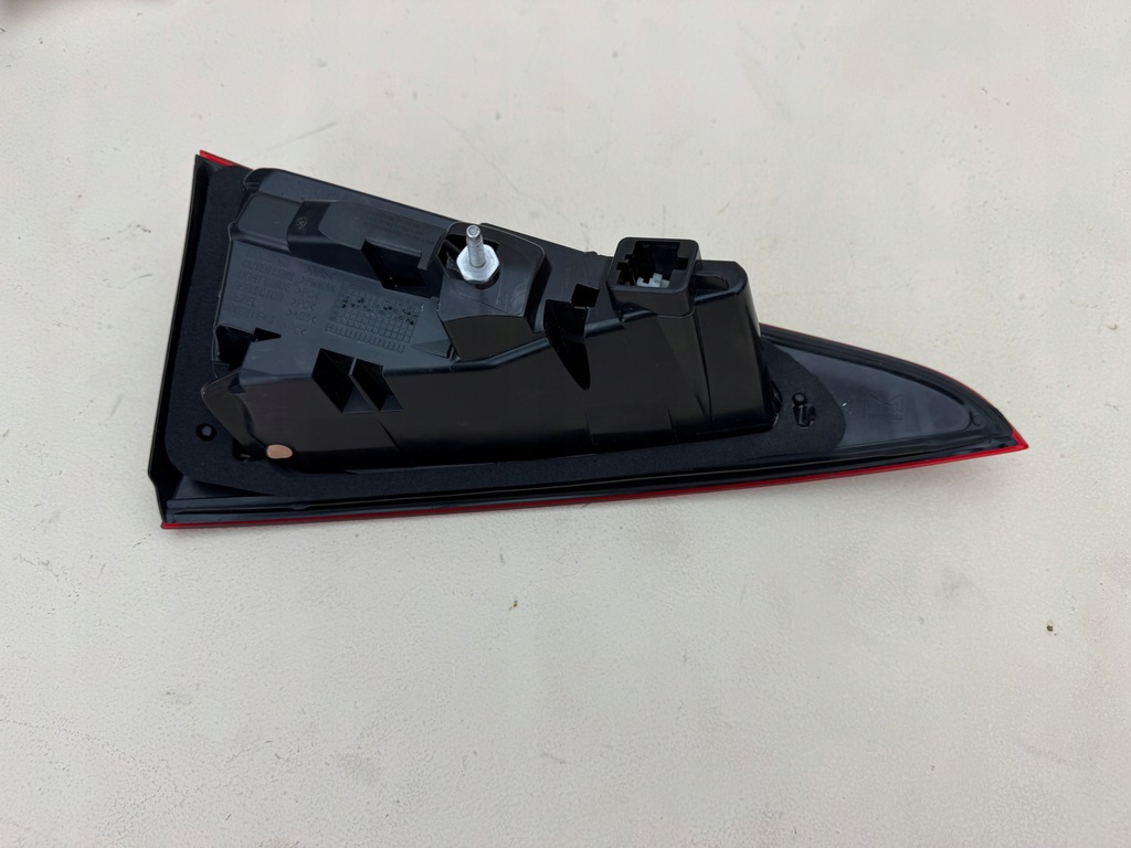 фото №12, Mercedes w167 gle lift лампа права задня w кришка правий задня