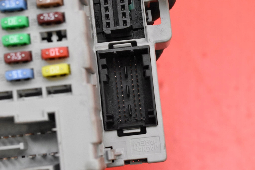 фото №12, Коробка предохранителей 406626 lancia delta 3 iii 1.4 t-jet 150 km 08-14