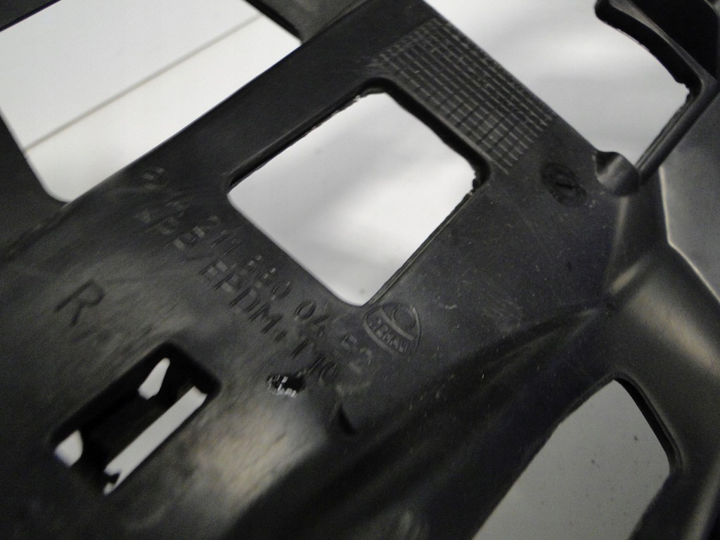 фото №9, Mercedes e w211 s211 211 przed liftem рама права напрямна w бампер amg avant