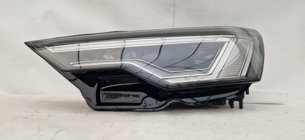 фото №1, Audi a6 c8 4k full led kompletny лампа передняя левая