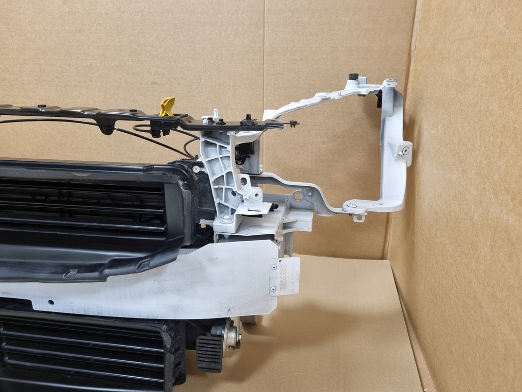 фото №5, Polestar 2 kompletny pas передній радіатор