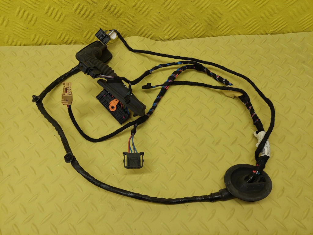 Купить Skoda rapid 2 жгут дверь правый перед 5jh971121fl