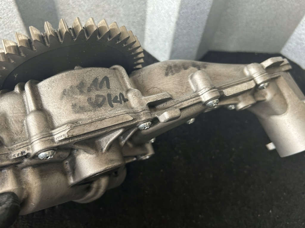 Насос масла daf 106 mx11 1955983 Недорого