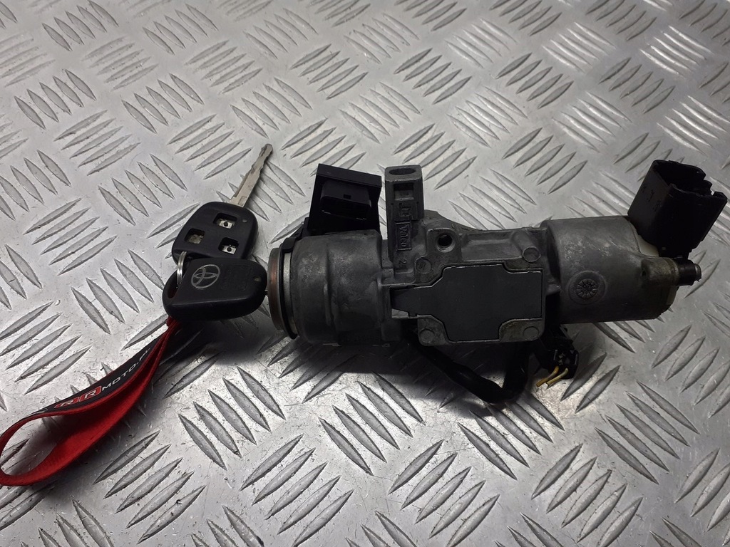 фото №1, Замок запалювання з ключ toyota avensis t25 89783-05010