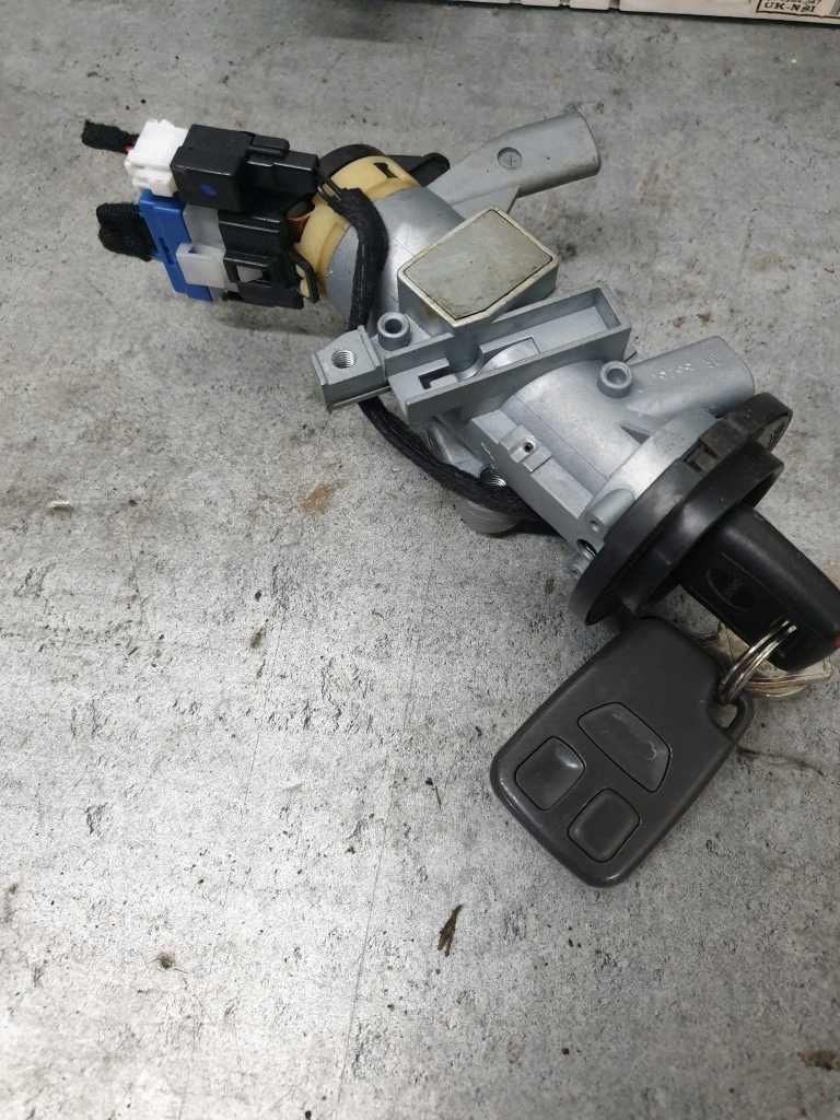 фото №5, Блок управления набор стартовый volvo v40 1.8gdi p30614301