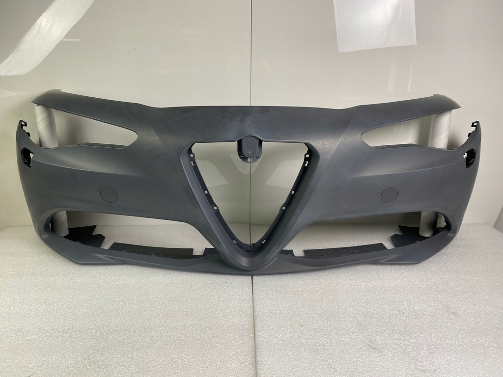 фото №1, Бампер передний alfa romeo giulia омыватель